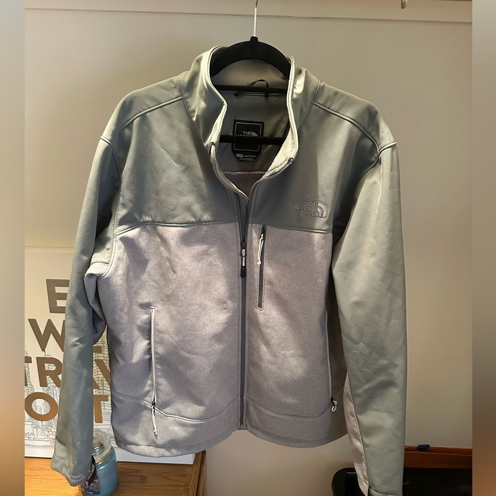 Men’s North Face Jacket
